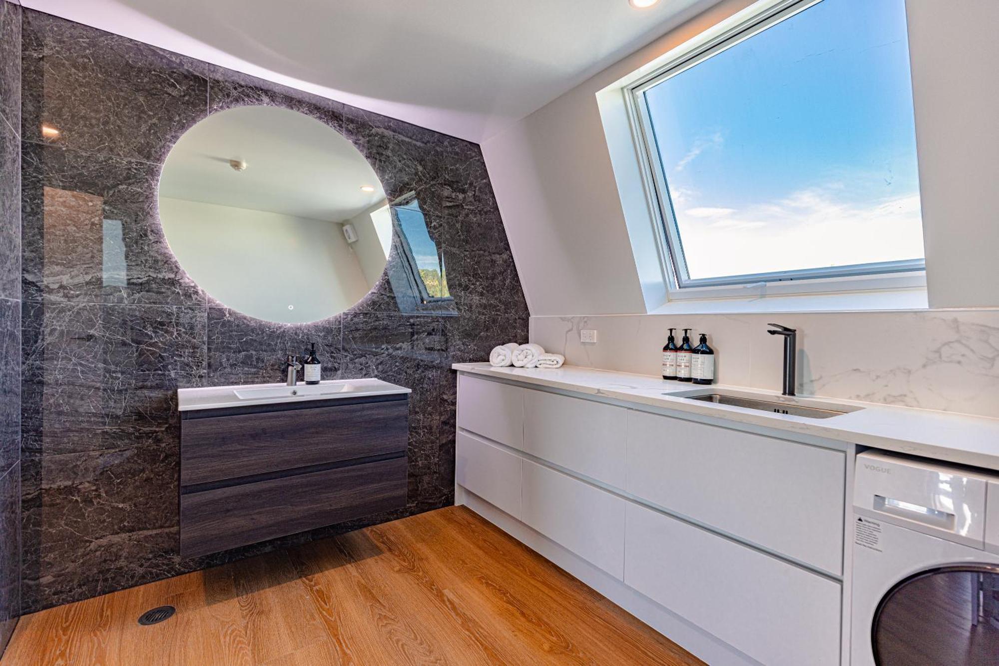 Johnston Apartments - Award-Winning Building, Your Unforgettable Stay Whanganui Eksteriør billede