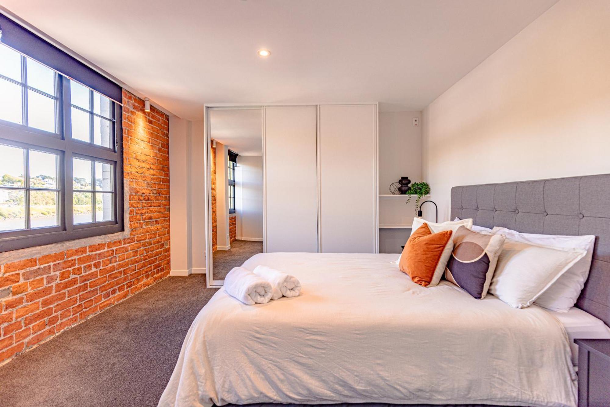 Johnston Apartments - Award-Winning Building, Your Unforgettable Stay Whanganui Eksteriør billede