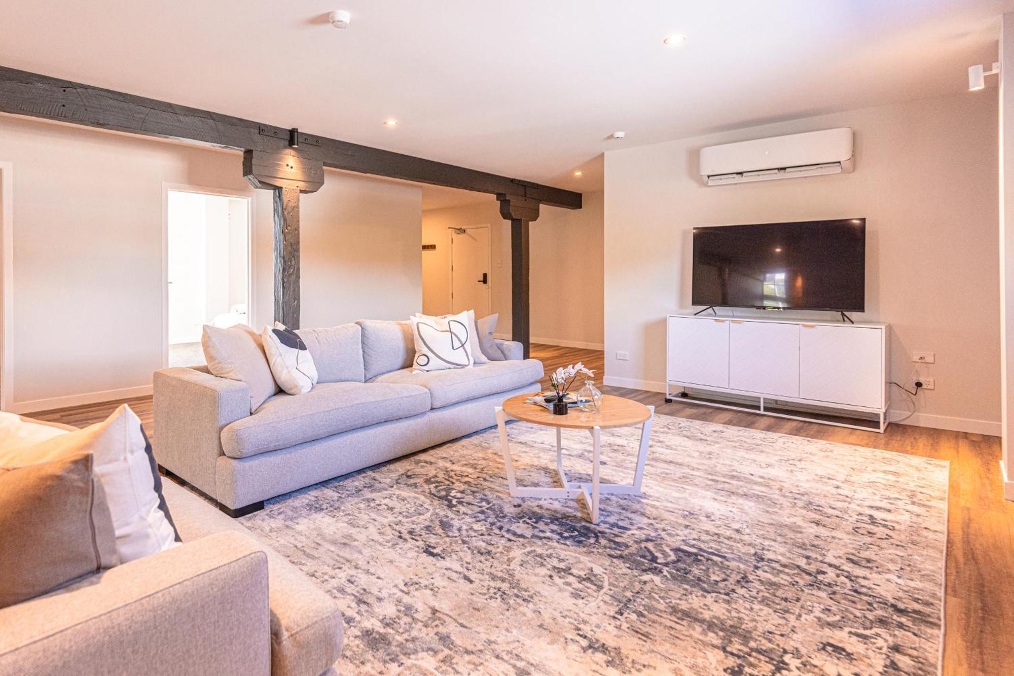 Johnston Apartments - Award-Winning Building, Your Unforgettable Stay Whanganui Eksteriør billede