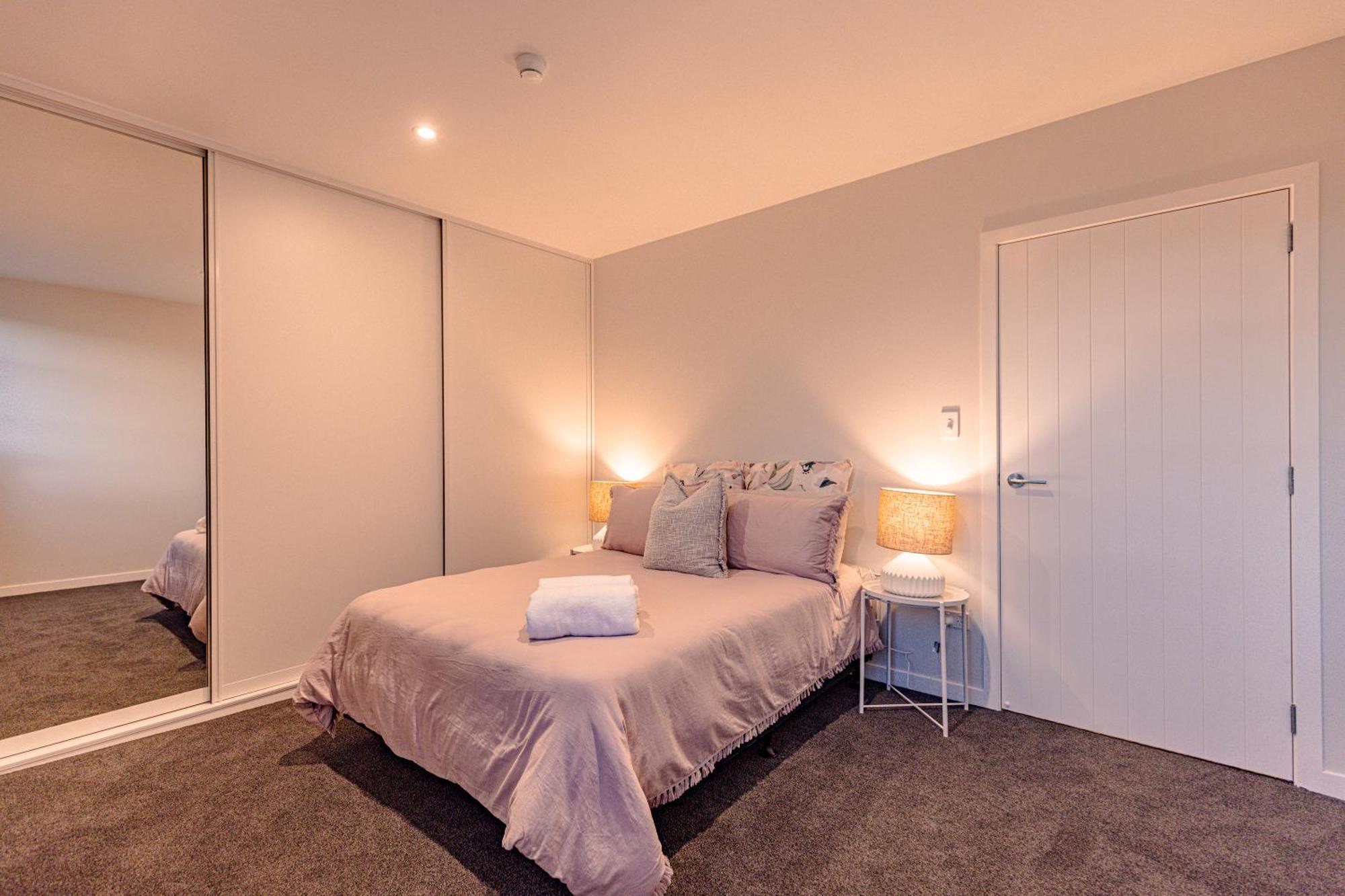 Johnston Apartments - Award-Winning Building, Your Unforgettable Stay Whanganui Eksteriør billede