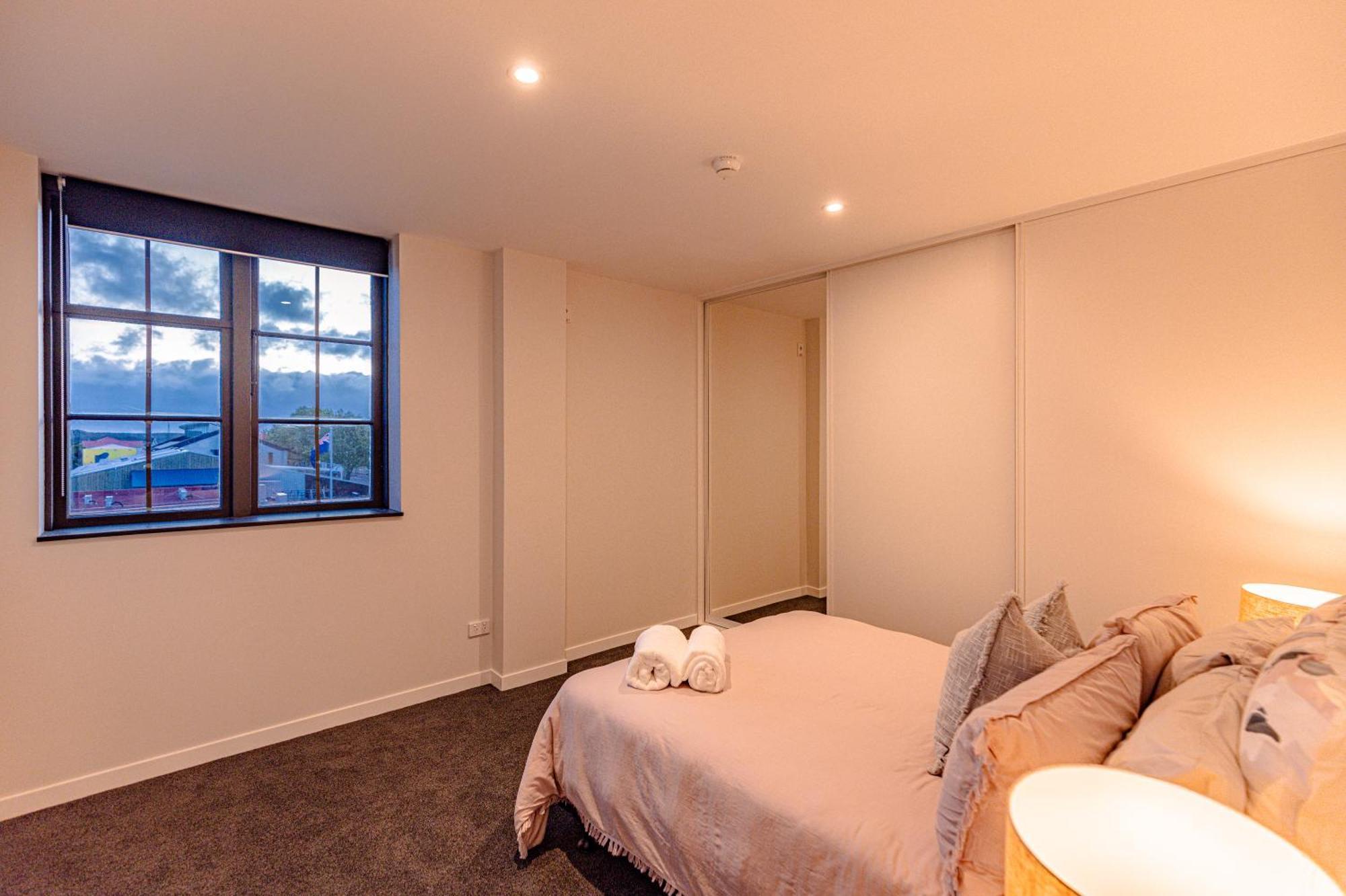 Johnston Apartments - Award-Winning Building, Your Unforgettable Stay Whanganui Eksteriør billede