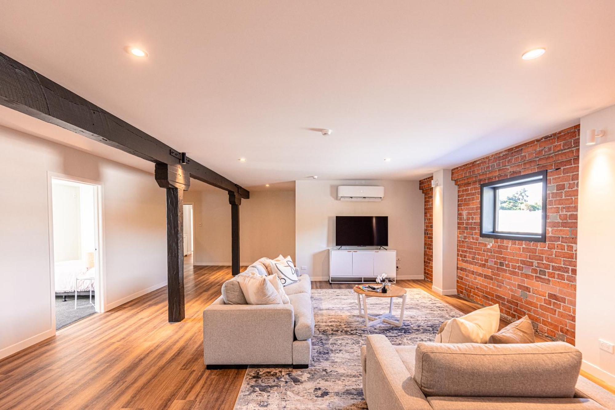 Johnston Apartments - Award-Winning Building, Your Unforgettable Stay Whanganui Eksteriør billede